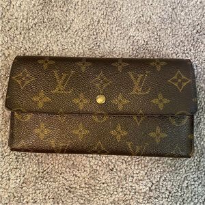 Authentic Louis Vuitton Tri-fold Long Wallet 🤎